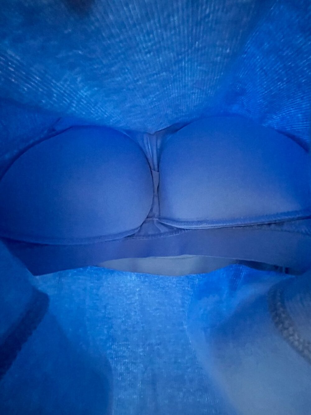Uniqlo Built In Bra Top - Picture 4 of 5